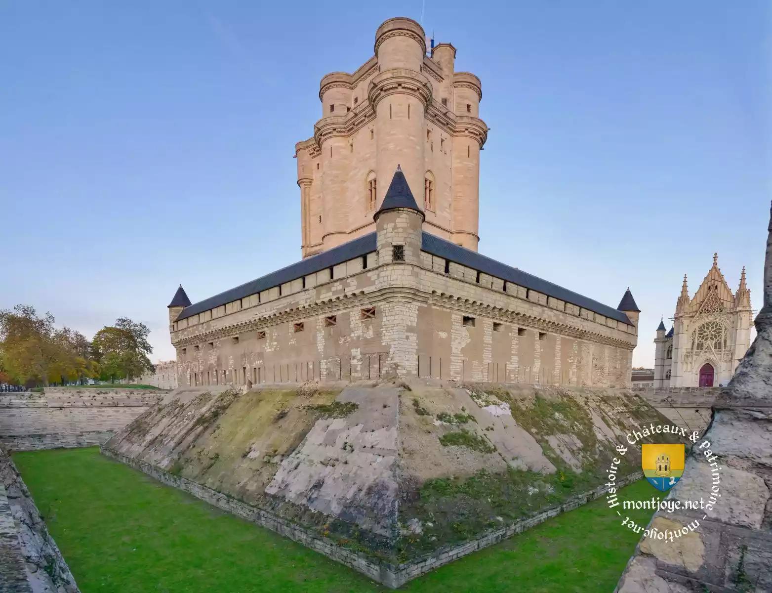 Donjon De Vincennes Chateau Fortifications XIVe