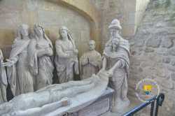 Mise Au Tombeau Cerilly