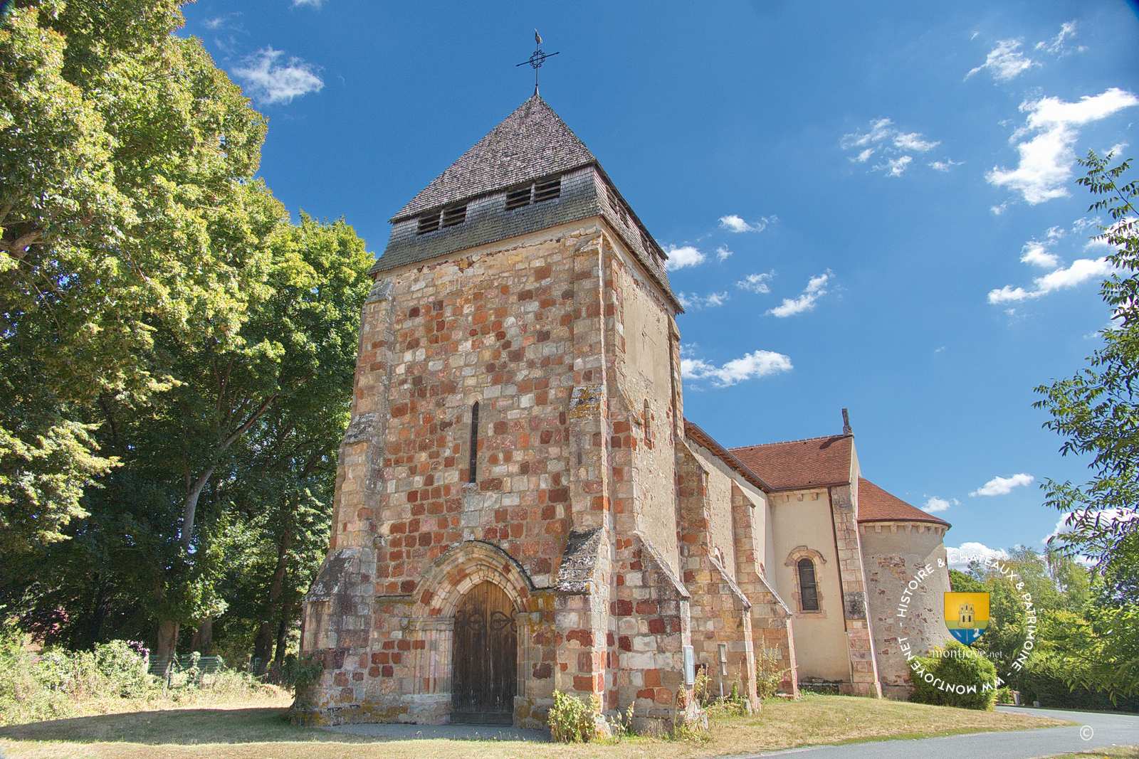 Eglise Saint-Martin de Nassigny Eglise Saint-Martin de Nassigny