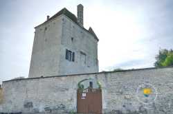 Donjon A Vendre