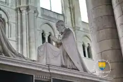 Davy Du Perron Mausolee