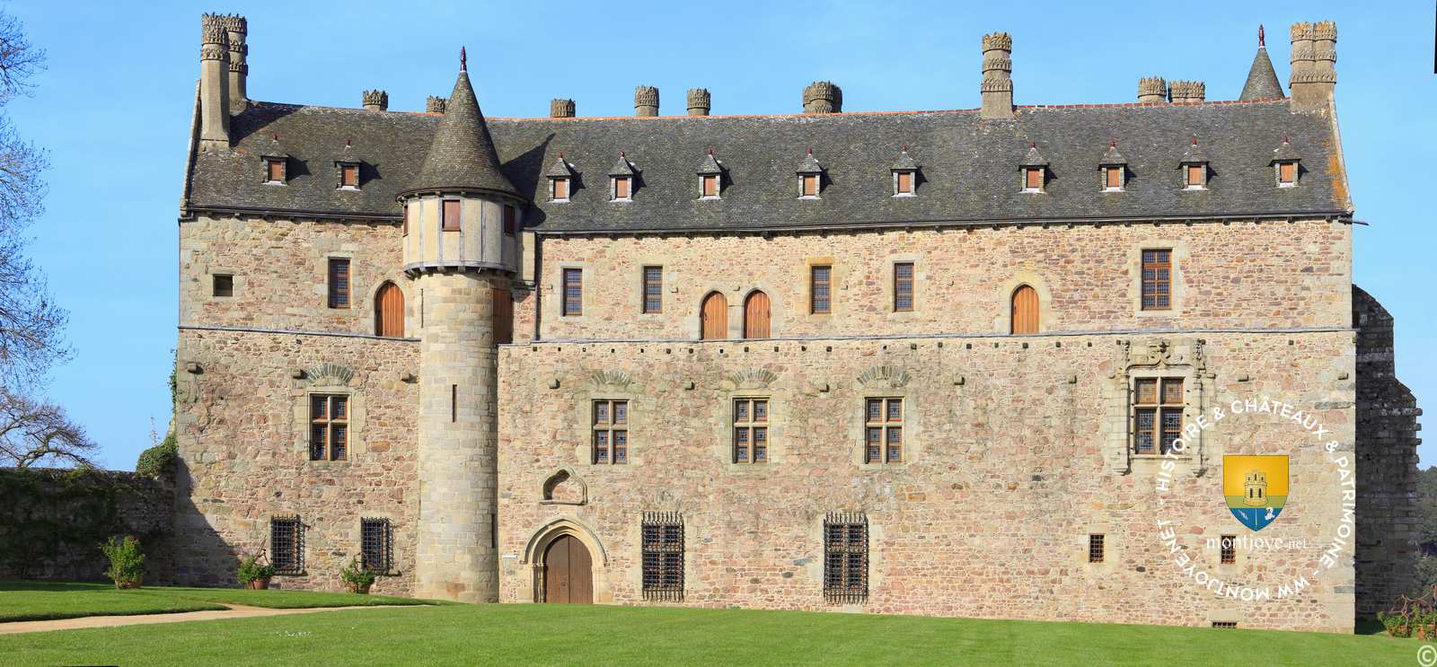 château de la Roche Jagu est un château de Bretagne dans le département des Côtes-d'Armo château de la Roche Jagu est un château de Bretagne dans le département des Côtes-d'Armo