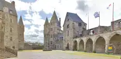 Haute Cour Logis Reconstruit 1912 Chateau De Vitre Bretagne