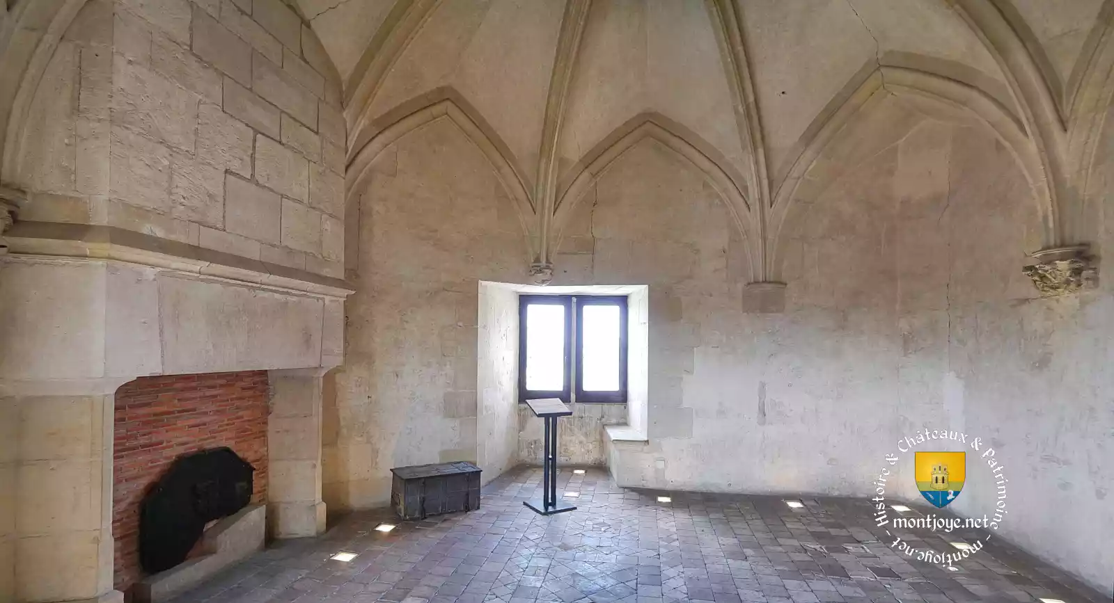 salle du tresor interieur palais jacques coeur