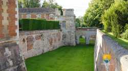 Fosse Sec Anet Chateau