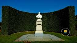 Stele Leonard De Vinci Amboise