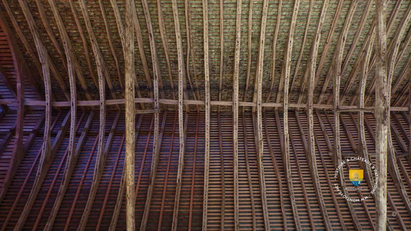 Charpente Refectoire XIIIe Une Partie Aurait 1000 Ans