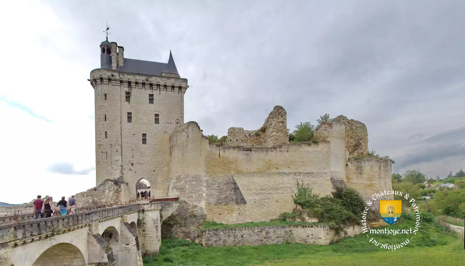 Chateau De Chinon Indre Et Loir