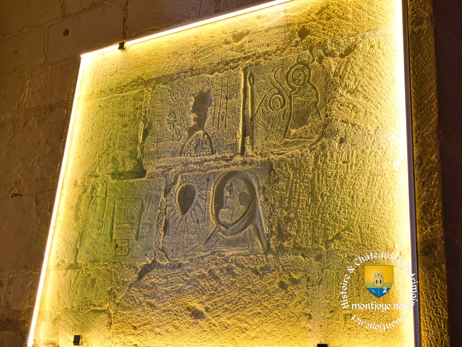 Templiers Graffiti Inscription Chinon Donjon Prison