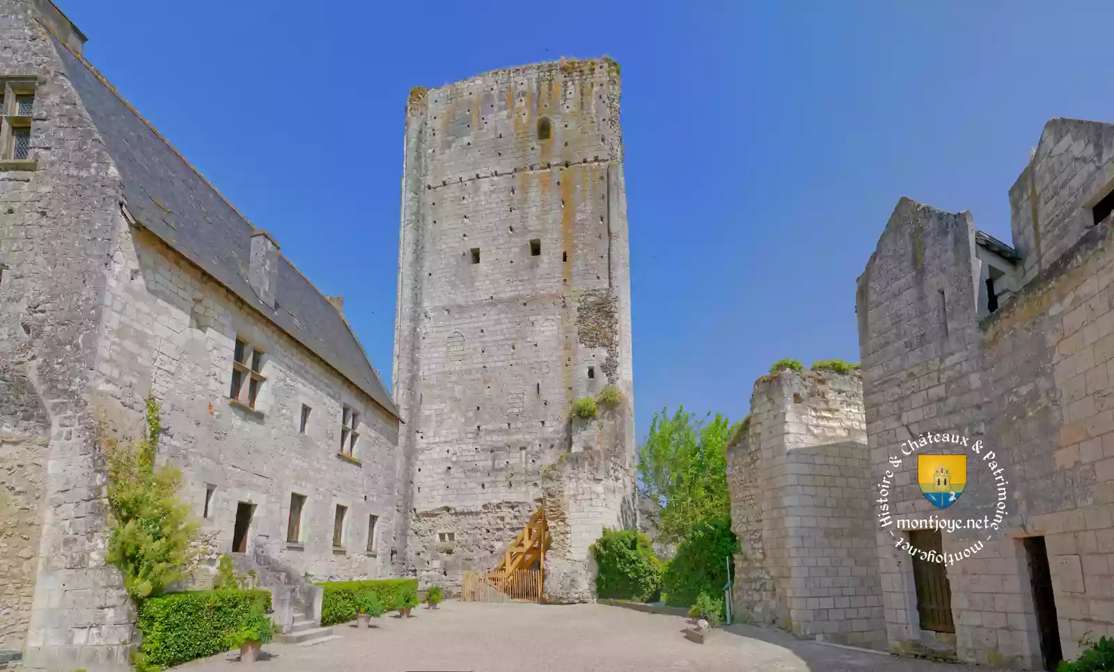 donjon de chateau de loches