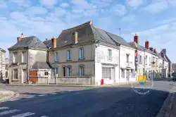 Neuvy Le Roi Village