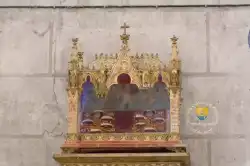 Reliques De Saints Chretiens Neuvy Le Roi