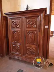 Armoire En Noyer XVIIe Siecle