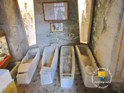 Sarcophage Merovingiens