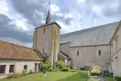 Prieure Selommes Eglise Tour Donjon