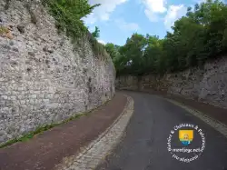 Route Vers Le Chateau