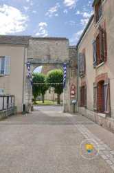 Porte Saint Mace