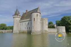 Donjon Du Chateau De Sully Sur Loire