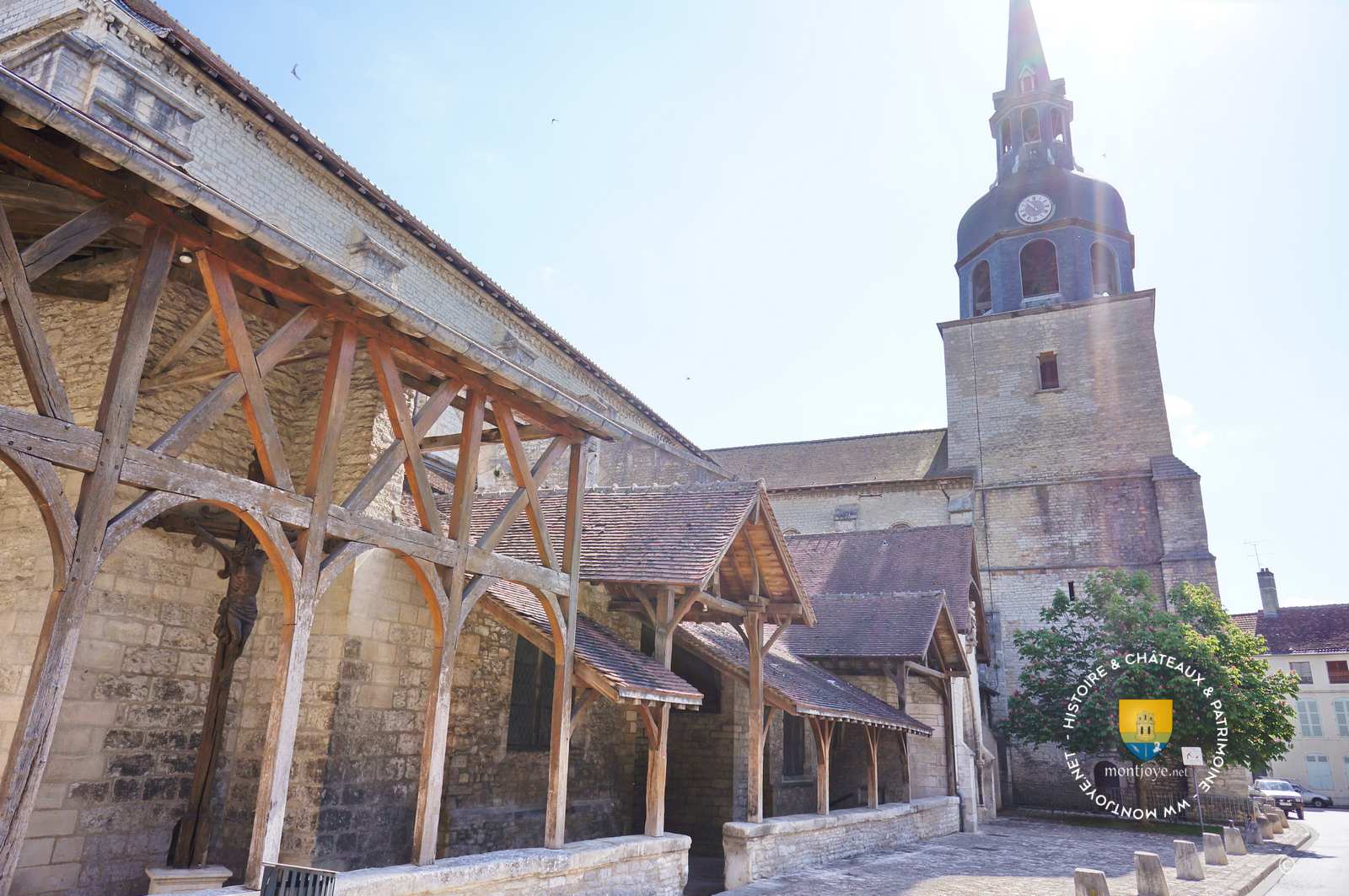 « halloy », utilisée notamment lors des foires de Champagnes