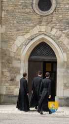 Pretre Domremy Religieux