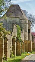 Contreforts Chateau De La Noue