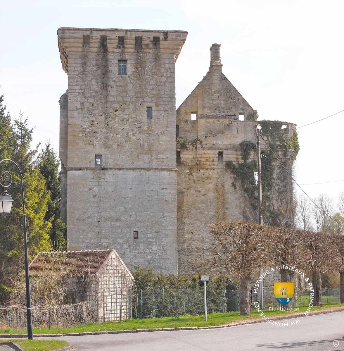 Château et Donjon de Houssoy, Crouy sur Ourcq Château et Donjon de Houssoy, Crouy sur Ourcq