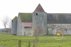 Ferme Fortifiee De La Salle Tour Angle XIIIe