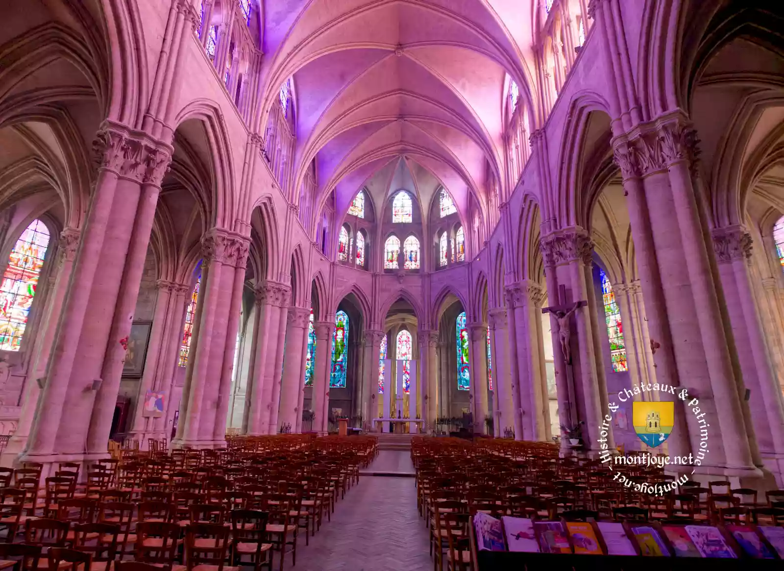 nef eglise gothique Lagny sur Marne