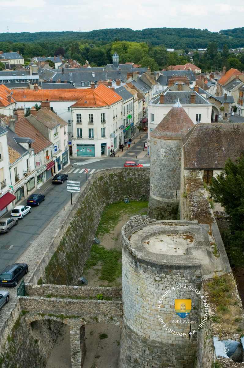 Remparts Face Dourdan