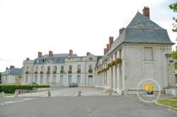 Hotel De Ville Ancien Chateau