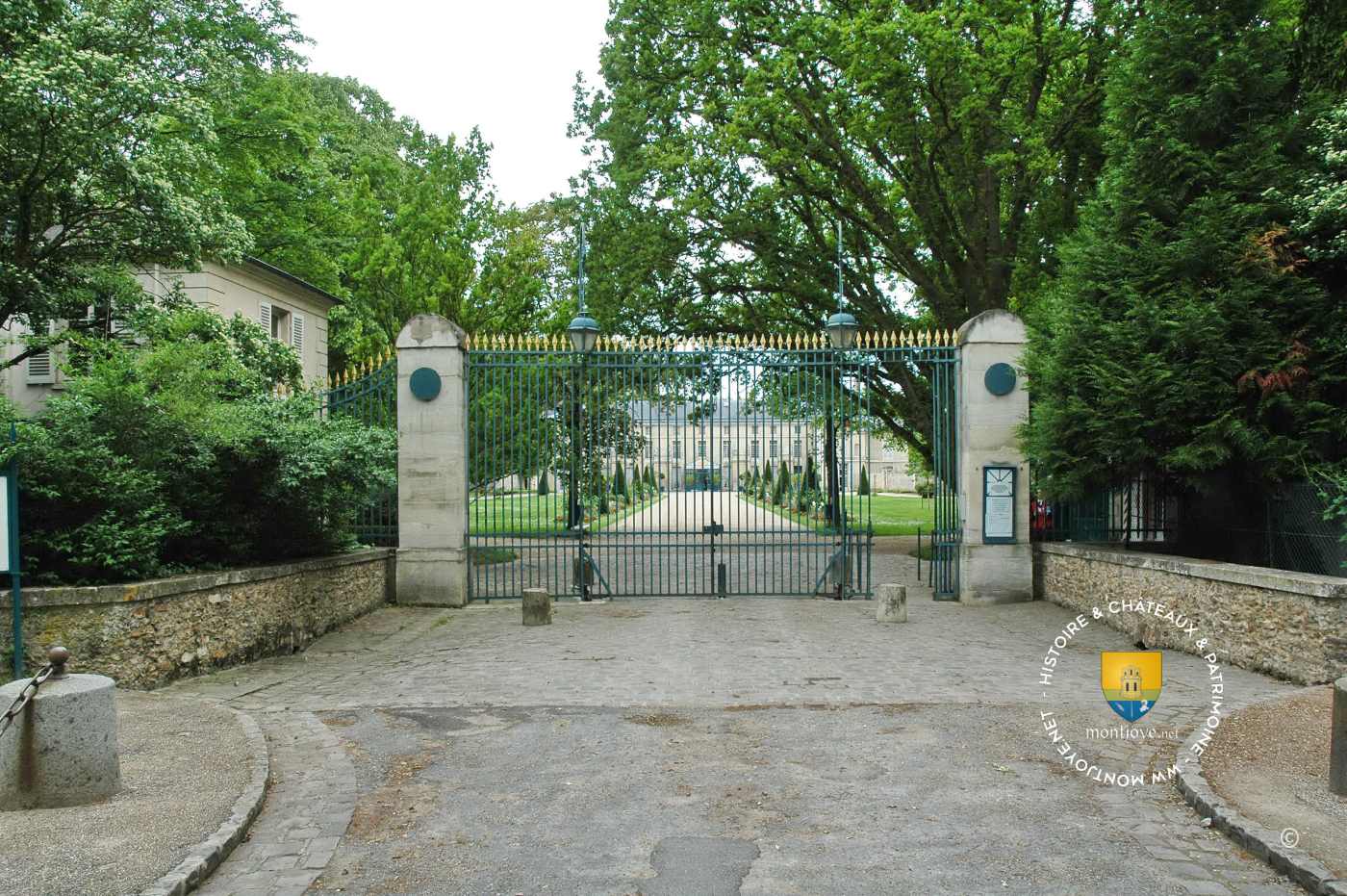 Entree Chateau Musee Malmaison Entree Chateau Musee Malmaison