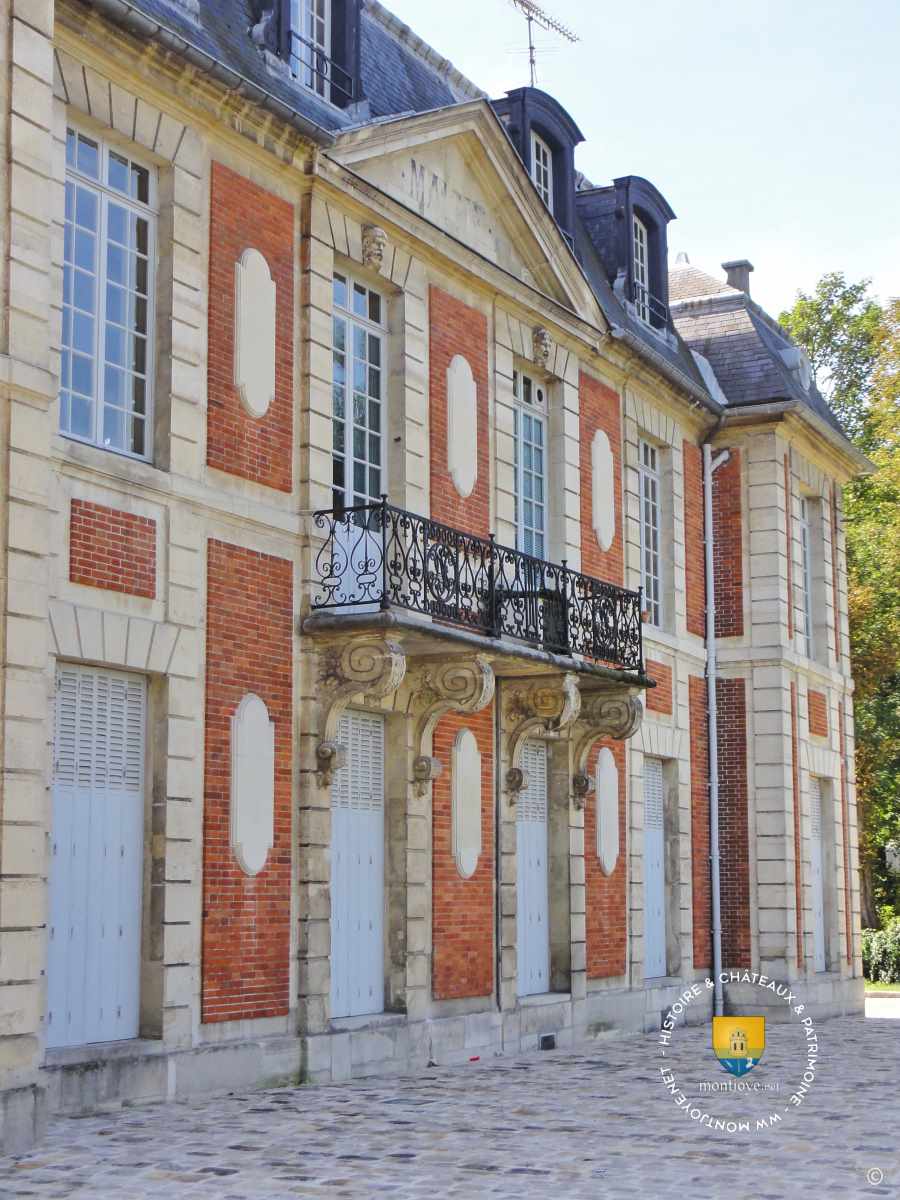 Facade Chateau XVIIe