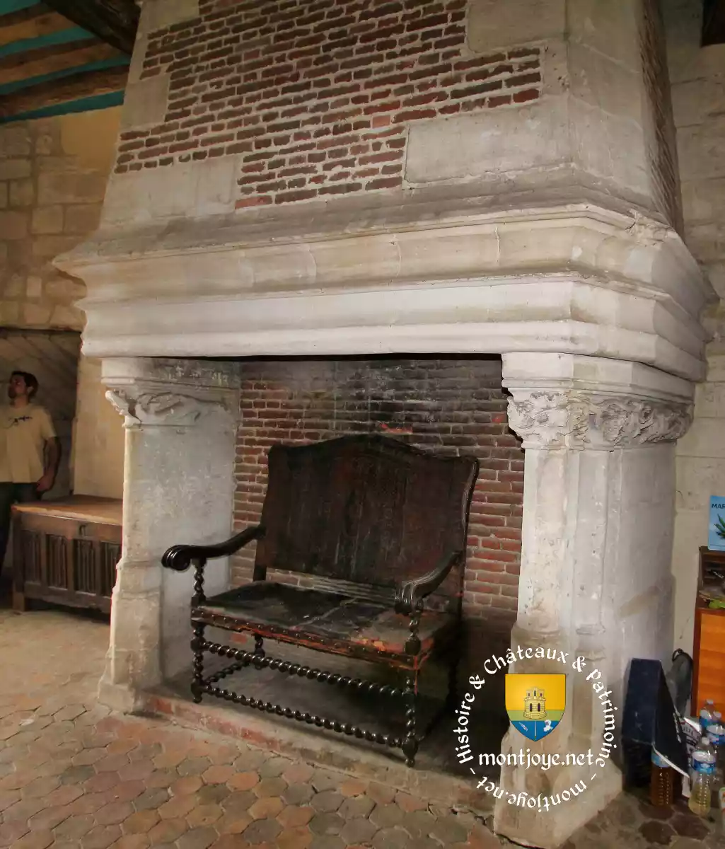 Cheminee XVe Cheminee XVe