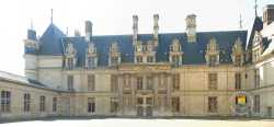Chateau Ecouen Cour Interieure Renaissance