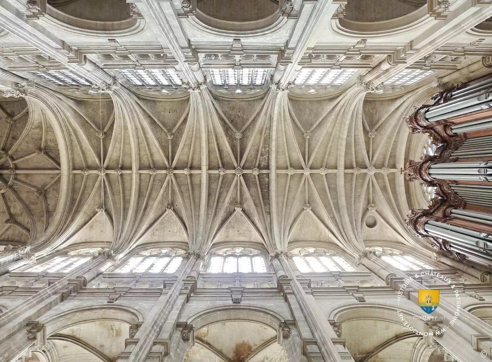 grand orgue voute eglise saint eustache