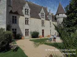 Puits Chateau De Bridoire