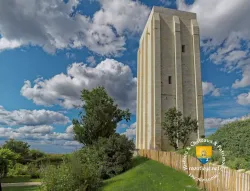 Tour Carree De Loudun