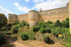 Chateau Courtine Montreuil