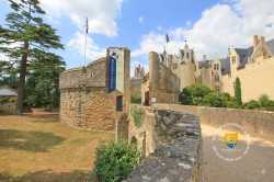 Entre Visite Montreuil Bellay Chateau Barbacane