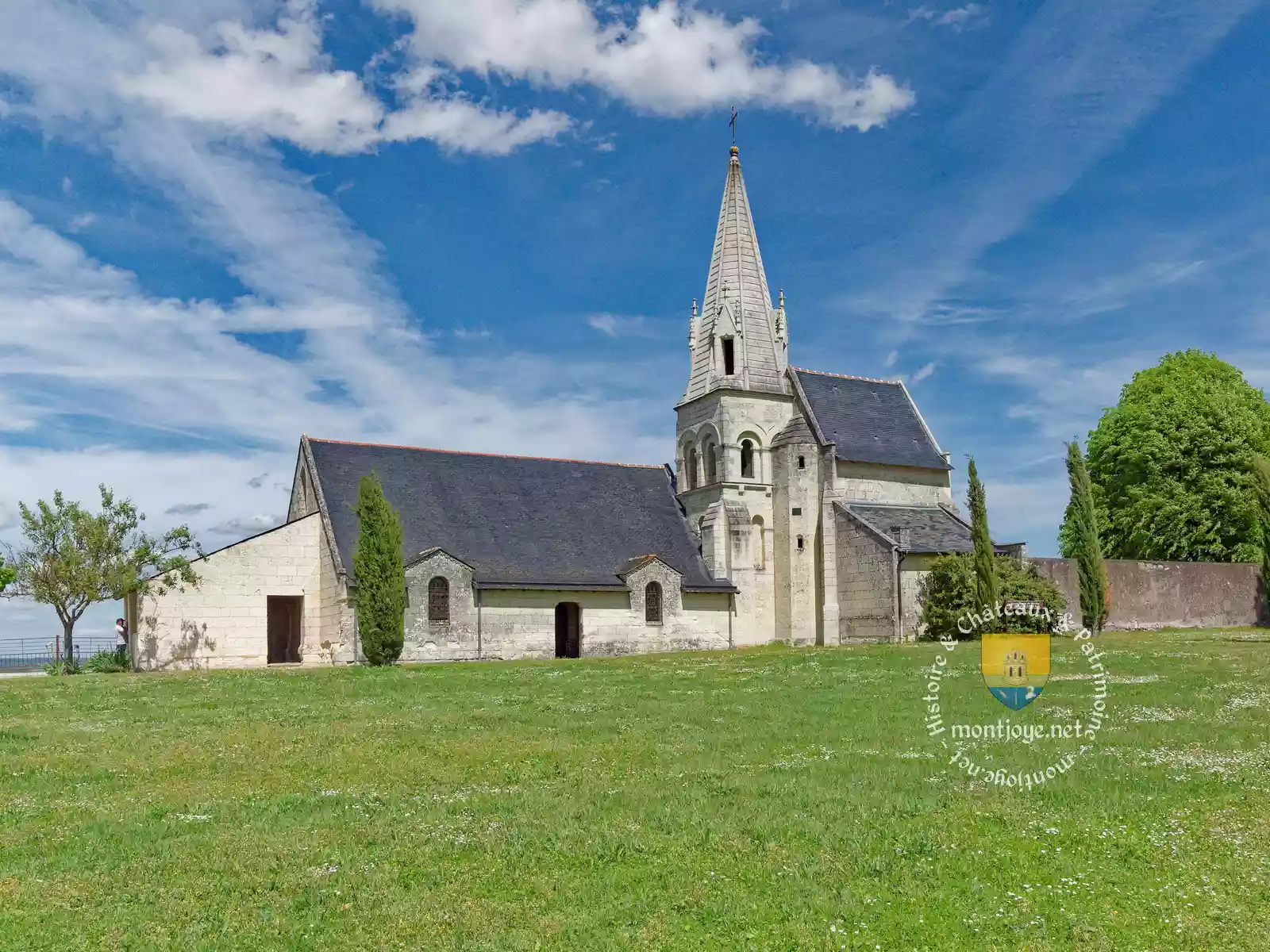 eglise saint pierre parnay