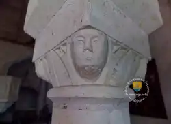 Chapiteau Roman Visage