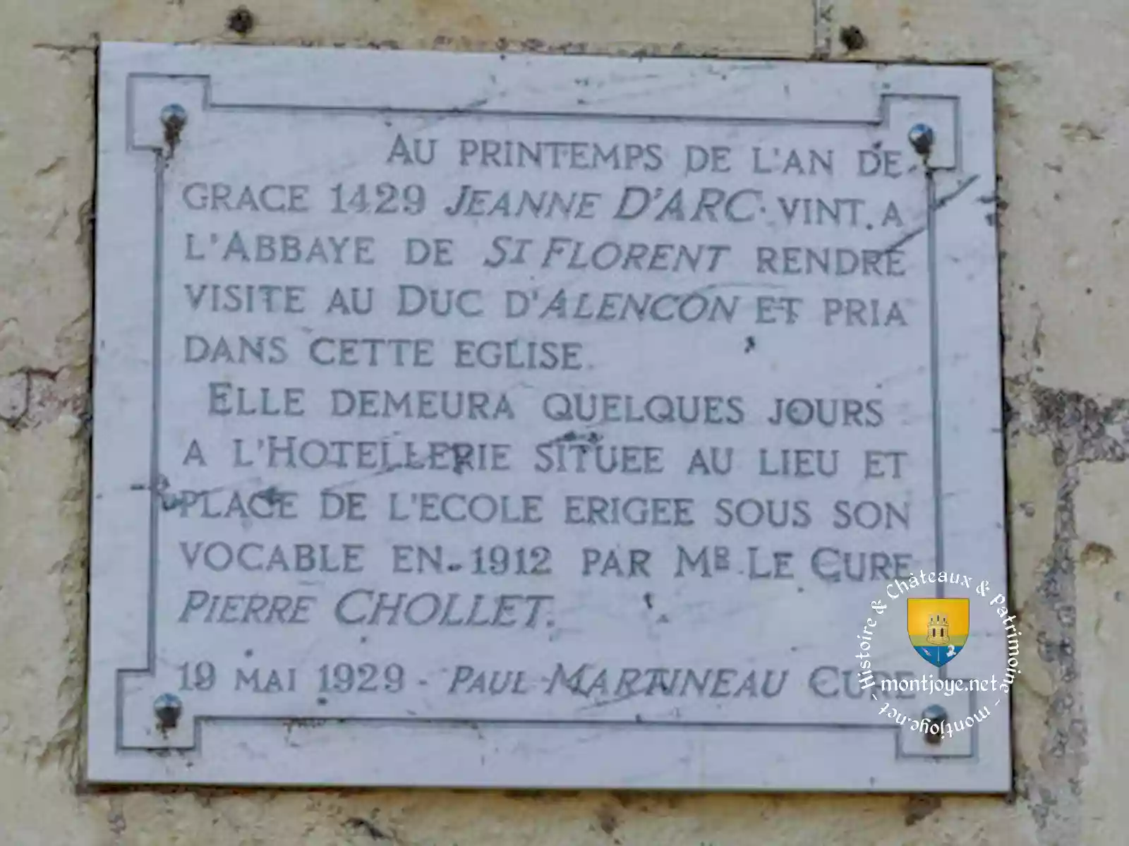 Eglise Plaque Jeanne Darc Saumur 