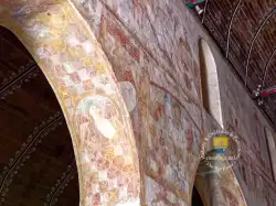 Fresques Originales Romanes Polychrome