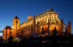 Cathedrale Bourges Arriere