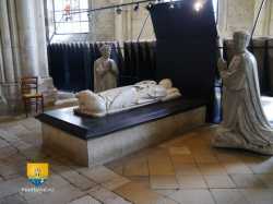Gisant Duc De Berry Femme