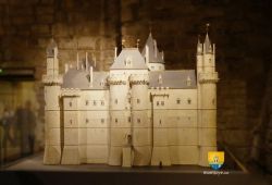 Maquette Louvre Paris