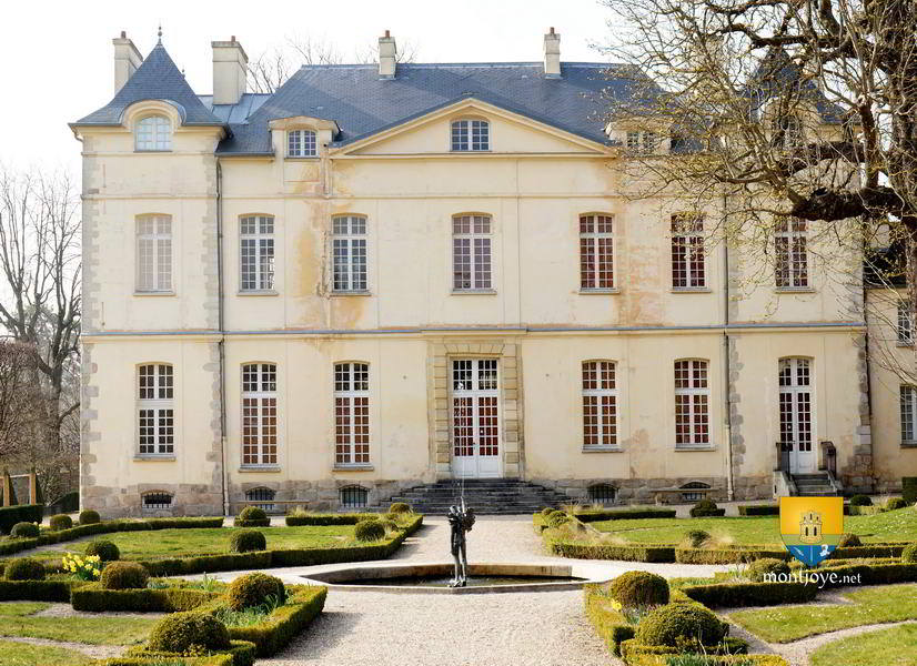 Petit Château de Sceaux - façade côté Parc de Sceaux Petit Chateau XVIIe Jardin