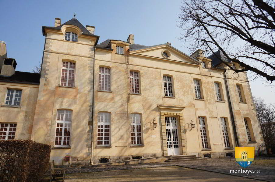 Petit Chateau Sceaux