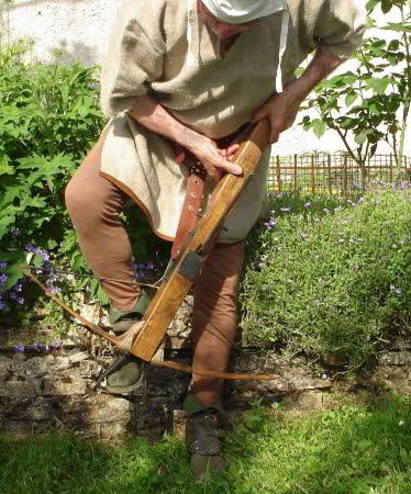 arbalete tension par crochet de ceinture