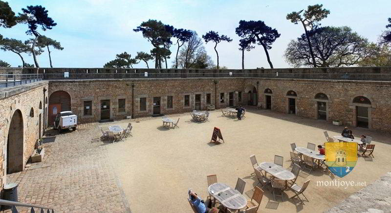 Cour carrée